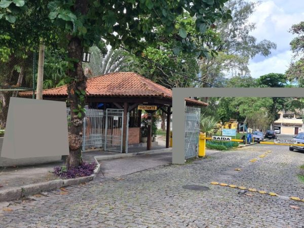 Casa na Freguesia de Jacarepaguá Com 2 Salas 4 Quartos e 2 Vagas de Garagem – Reformada