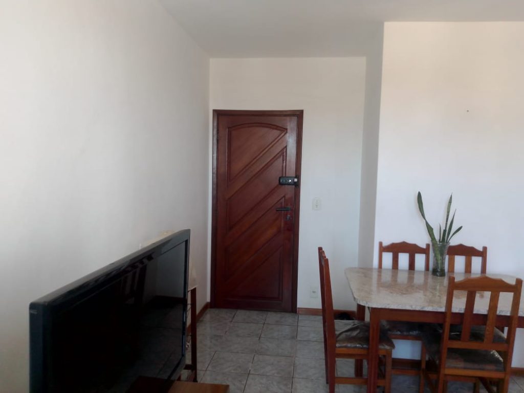 Apartamento Para Venda em Cascadura 2 Quartos Juntinho a Praça