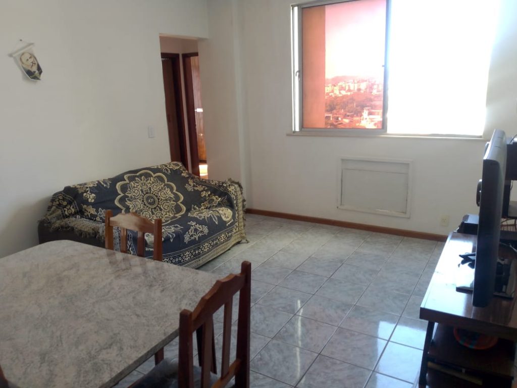 Apartamento Para Venda em Cascadura 2 Quartos Juntinho a Praça