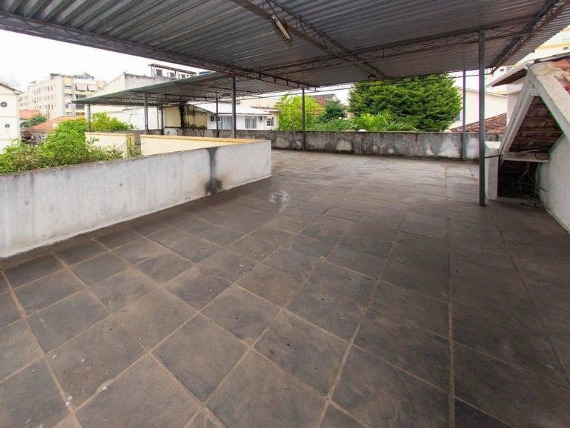 Freguesia Jacarepaguá Casa Linear Com 4 Quartos, Piscina, Quintal e 4 Vagas de Garagem