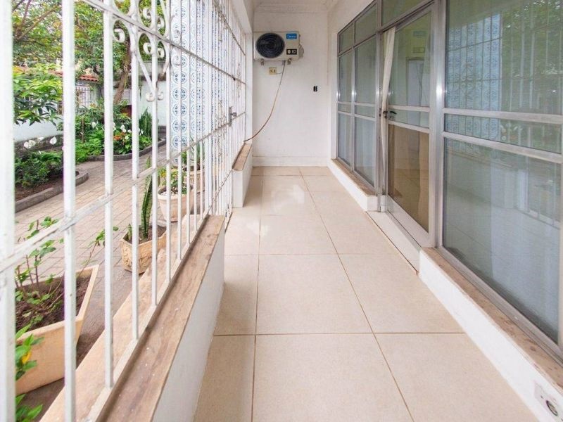 Freguesia Jacarepaguá Casa Linear Com 4 Quartos, Piscina, Quintal e 4 Vagas de Garagem