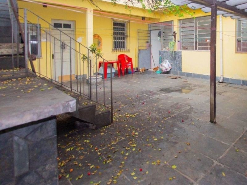 Freguesia Jacarepaguá Casa Linear Com 4 Quartos, Piscina, Quintal e 4 Vagas de Garagem