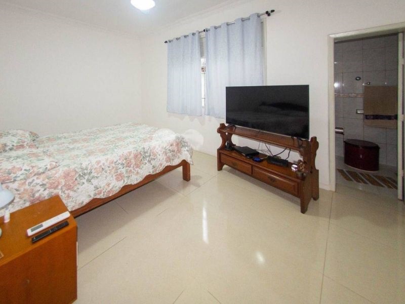 Freguesia Jacarepaguá Casa Linear Com 4 Quartos, Piscina, Quintal e 4 Vagas de Garagem