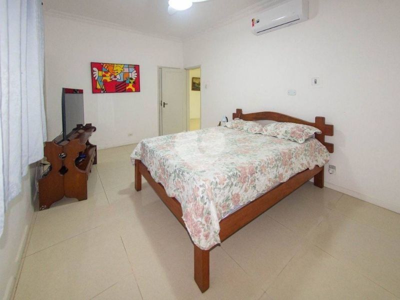 Freguesia Jacarepaguá Casa Linear Com 4 Quartos, Piscina, Quintal e 4 Vagas de Garagem