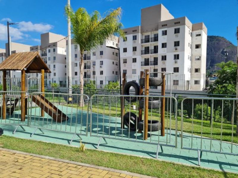 Apartamento Para Venda na Taquara 2 Qts, Varanda, Reformado, Agende Visita