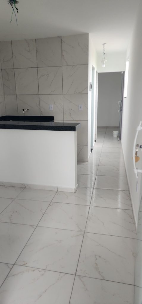 Apartamento Para Venda em Marechal Hermes 1 Quarto Com Varanda Prox. Rua Marina