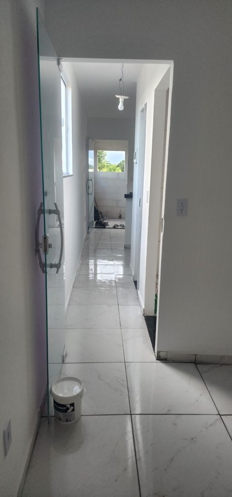 Apartamento Para Venda em Marechal Hermes 1 Quarto Com Varanda Prox. Rua Marina