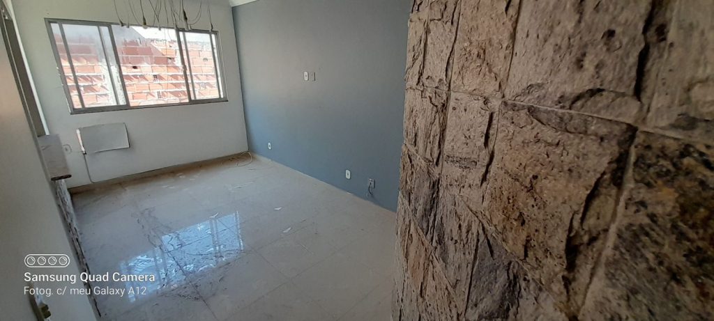 Apartamento Para Venda em Cascadura 54m² 1 Quarto Reformado