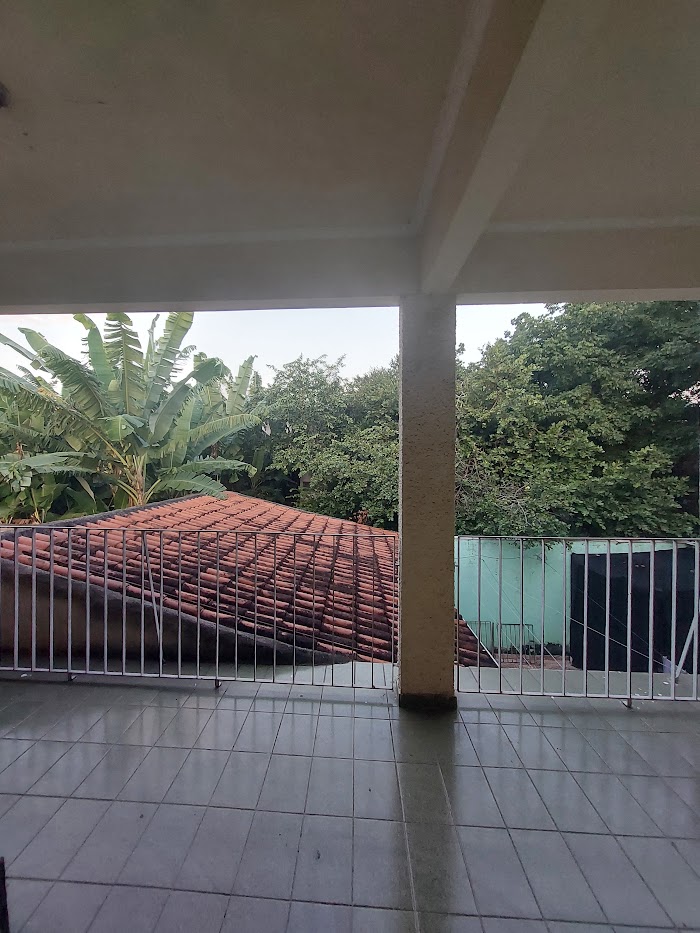 Casa Para Venda Vila Valqueire Com 226m², 3 Quartos, Suíte, 2 Varandas, Quintal e 3 Vagas