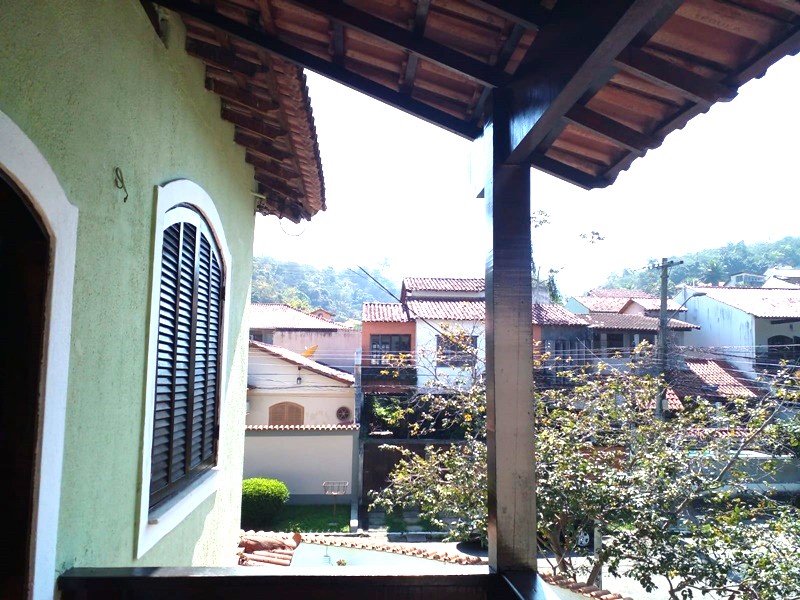 Casa Alto Padrão Para Venda na Taquara 3 Quartos 1 Suíte Condomínio Fechado