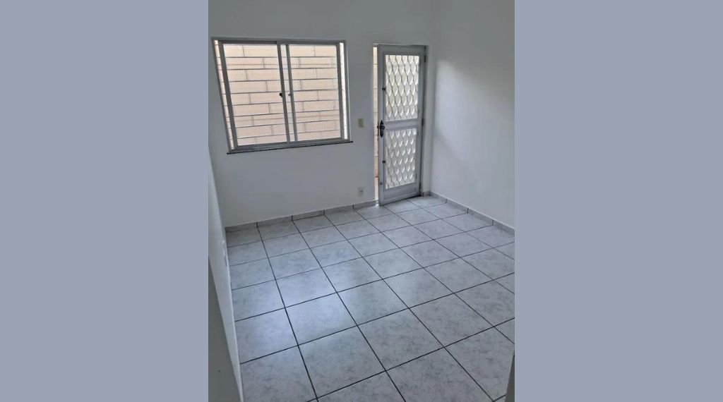 Casa Para Venda na Vila Kosmos 1 Quarto Rua Fechada Próximo Shopping Carioca