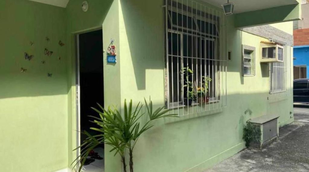 Casa Para Venda em Bento Ribeiro Tipo Apartamento Terreo 1 Quarto